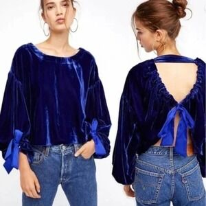 Free People Top Gimmie Some Lovin Open Back‎ Royal Blue Velvet Size XS Oversized
